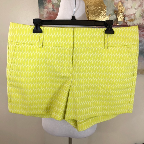 Ann Taylor Pants - Ann Taylor NWT Yellow Patterned Shorts